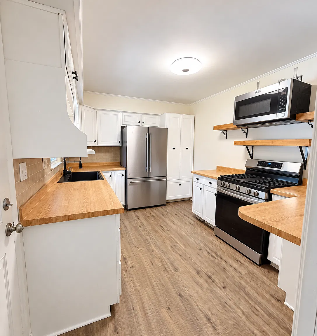 4 bed, 1752 sqft, $1,900 — Photo 3