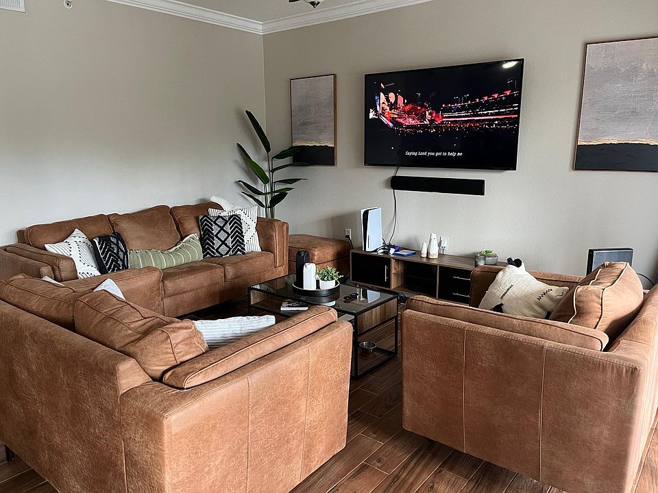 Example of a furnished Living room