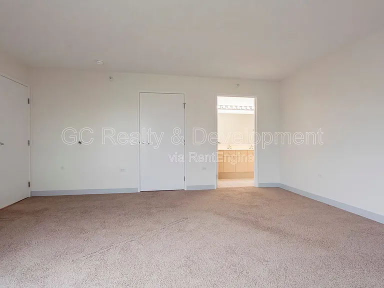 1720 Maple Ave #820 — Photo 11