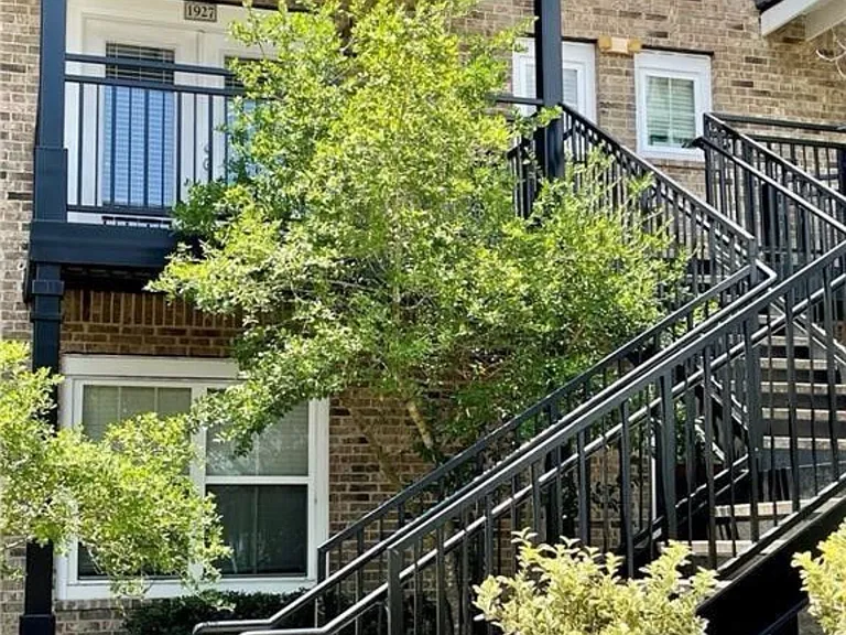 1725 Harvey Mitchell Pkwy S #1927 — Photo 1