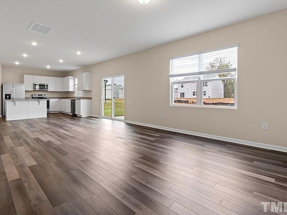 5th image of 3516 Sugarplum Rd