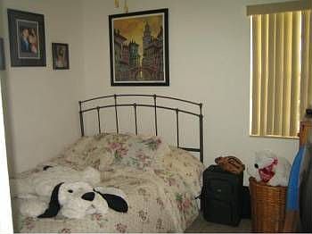 3rd image of 180 Truxton Dr