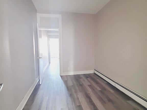 3rd image of 61 Laidlaw Ave APT 3