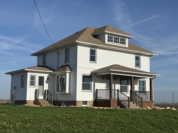 2178 142nd St, Lowden, IA 52255