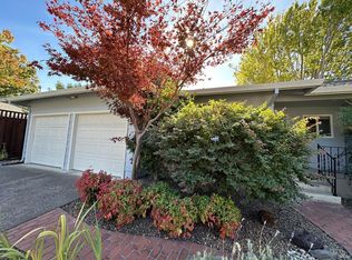 2526 Compadre Dr, Santa Rosa, CA 95405