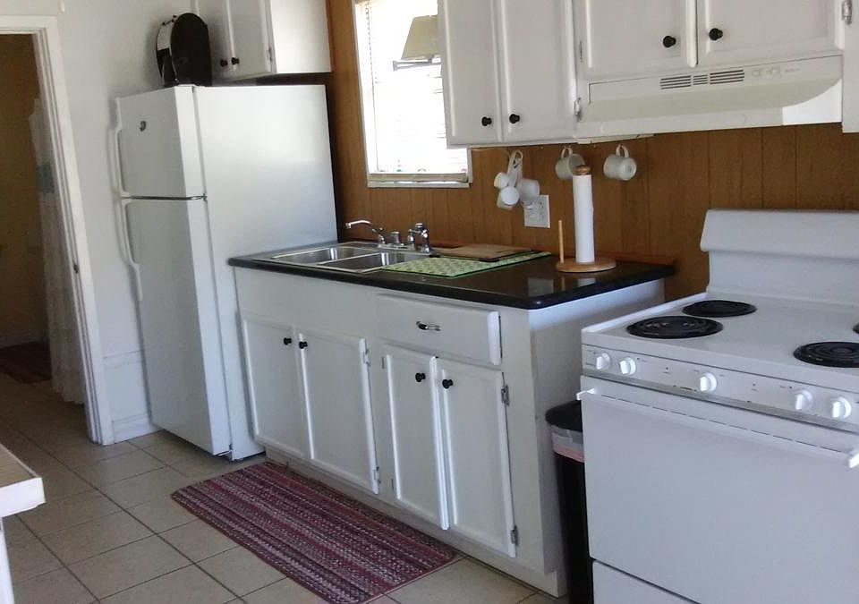 1st image of 209 S Live Oak St APT B
