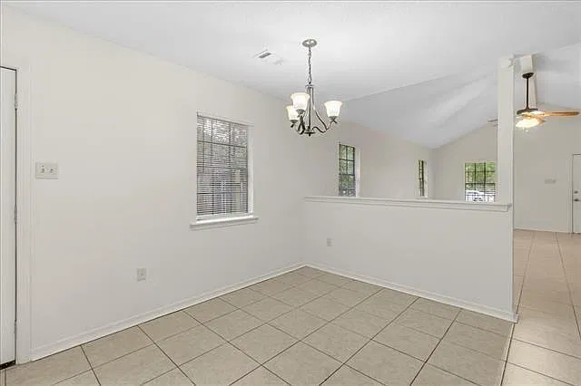 3 bed, 2.0 bath, 1500 sqft, $1,500 — Photo 4