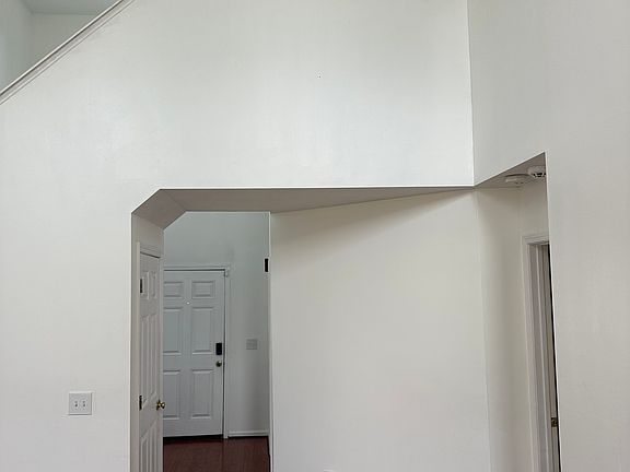 2nd image of 1009 Highstone Dr