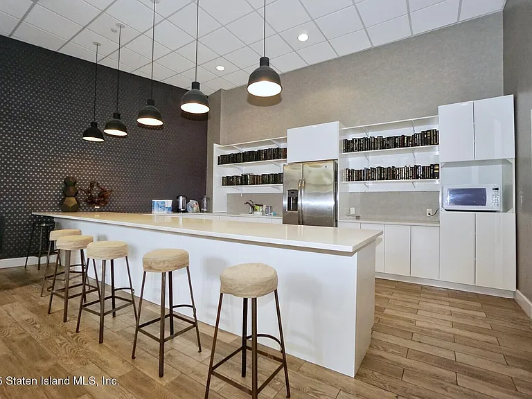 90 Bay Street Lndg #4B — Photo 31