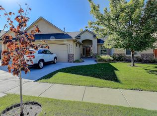 2211 W Rattlesnake Dr, Meridian, ID 83646