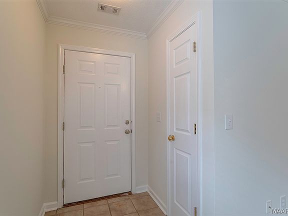 4th image of 1161 Stafford Dr