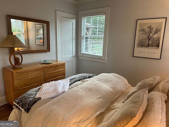 4th image of 1136 Lanier Blvd NE