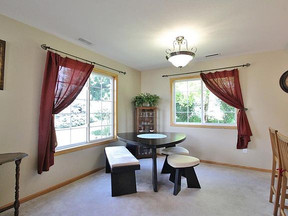 5th image of 4009 NE Gardenia Ln