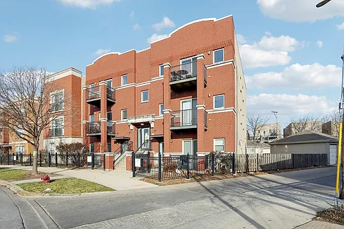 1132 W 13th St #101 Photo 1
