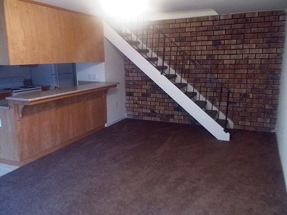2nd image of 2639 W Fairmont Ave APT 101
