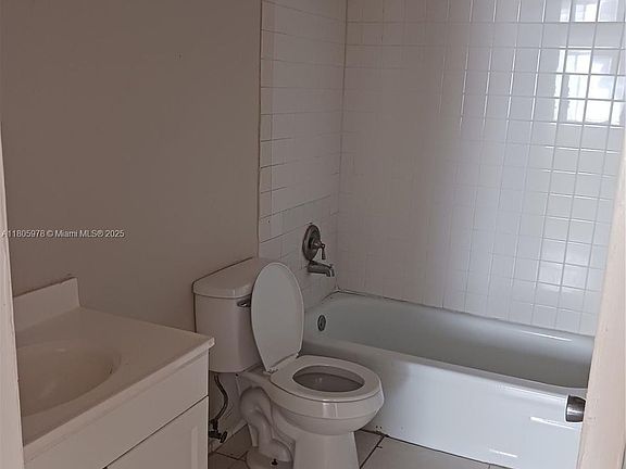 5th image of 5906 NW 21st St #46