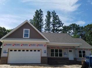 4 Heather Ln, Pinehurst, NC 28374
