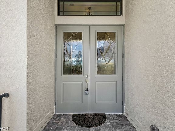 5th image of 24020 Vincent Ave