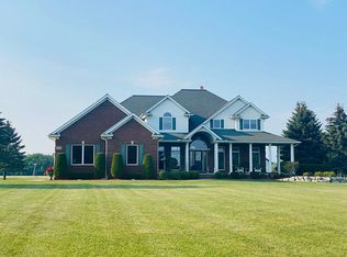 5024 Walker Rd, Clyde, MI 48049