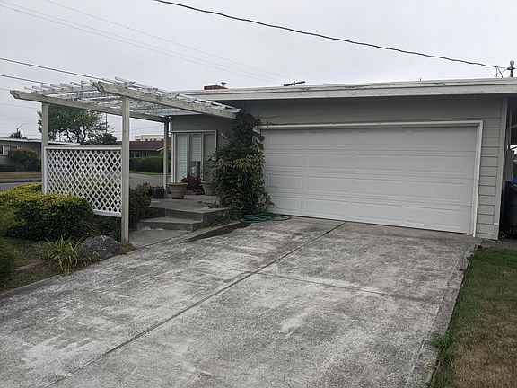 3rd image of 3137 I St