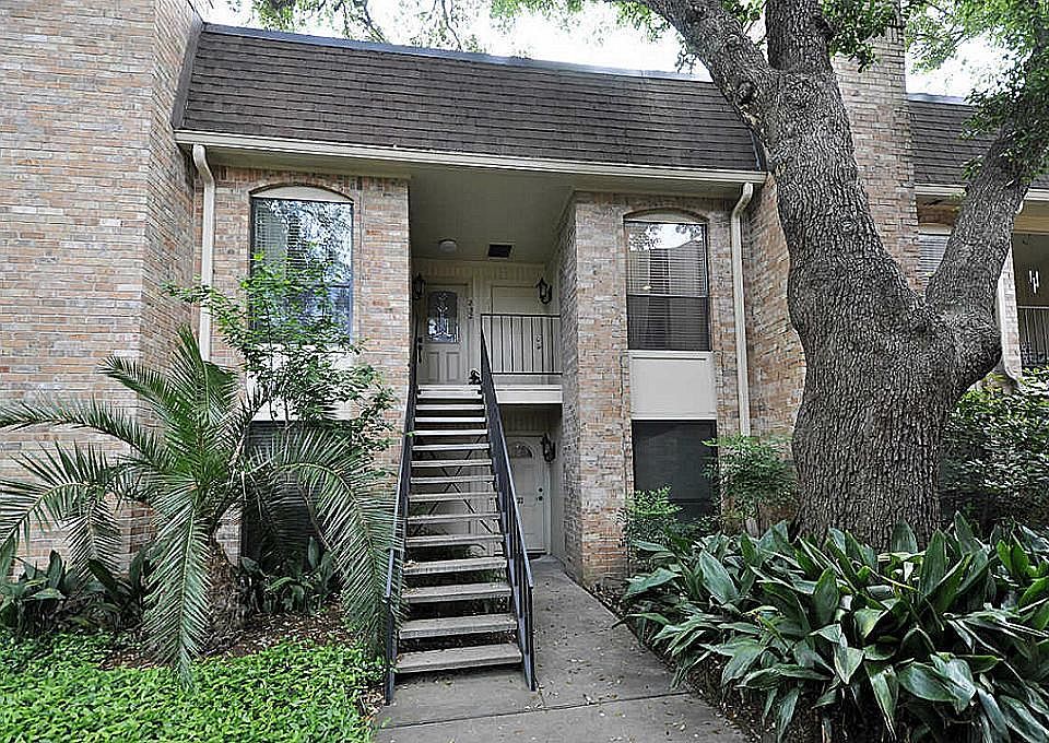 1st image of 1601 S Shepherd Dr #2