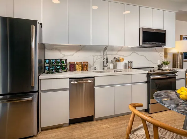 Junction Santa Monica, 1641 Lincoln Blvd #6dded1006, Santa Monica, CA 90404