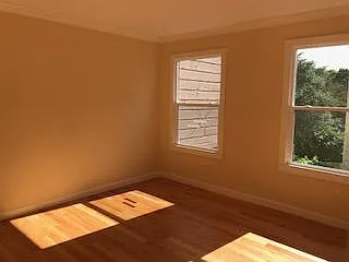 master bedroom( upper level)