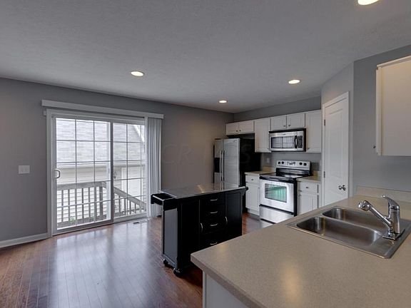 5th image of 5944 Bridgehampton Dr Unit 63