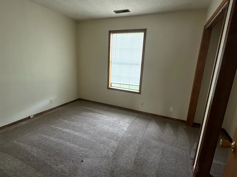 3114 Belmont St #B — Photo 4