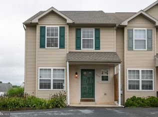 669 Walnut Tree Dr, Blandon, PA 19510