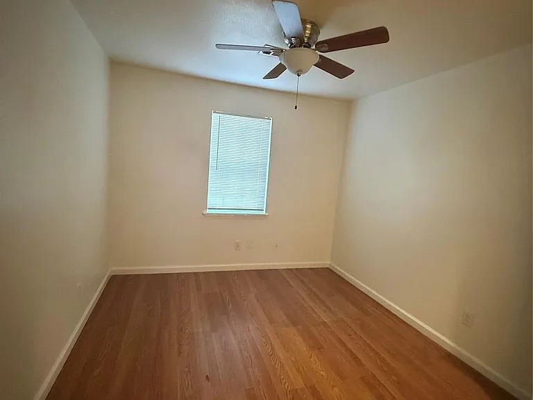 1315 Sycamore Ave — Photo 15
