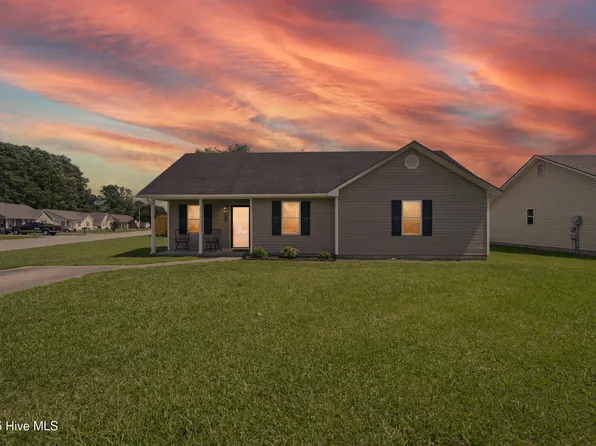 100 Blue Bonnet Street, Elizabeth City, NC 27909