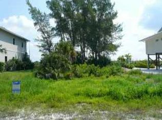 460 Bocilla Dr, Placida, FL 33946