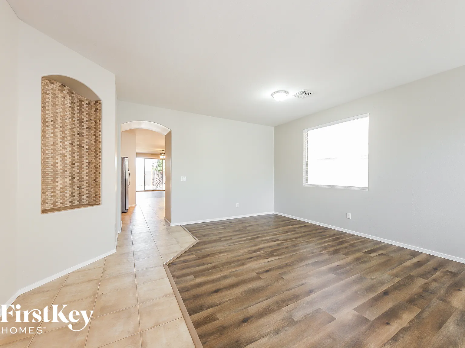 3 bed, 2.0 bath, 1873 sqft, $2,225 — Photo 3