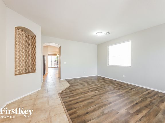 3rd image of 7157 W Kings Ave