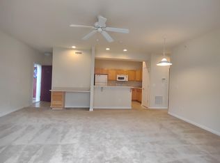 635 Woodbrook Dr #404, Charlottesville, VA 22901