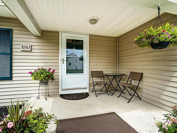 2nd image of 8563 Smokey Hollow Dr