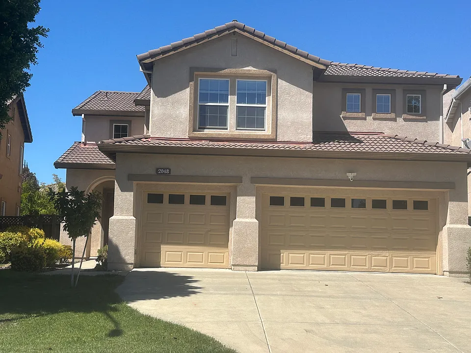 2048 Tupelo Way