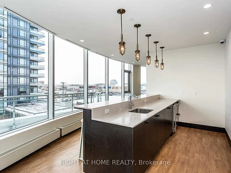 2520 Eglinton Ave W #1901 — Photo 5