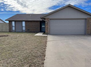 6510 SW Lynnwood Ave, Lawton, OK 73505