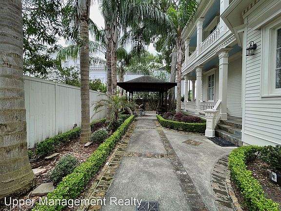 4th image of 926 Valmont 1520 Josephine St Suite 101