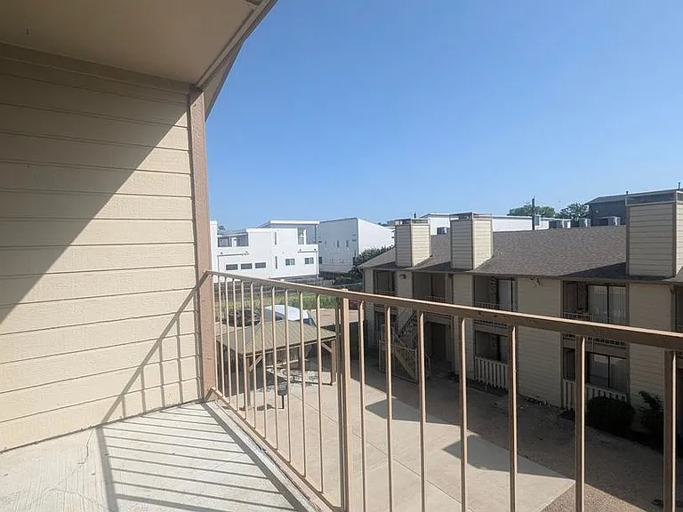 Bennett Place Apartments — Photo 42