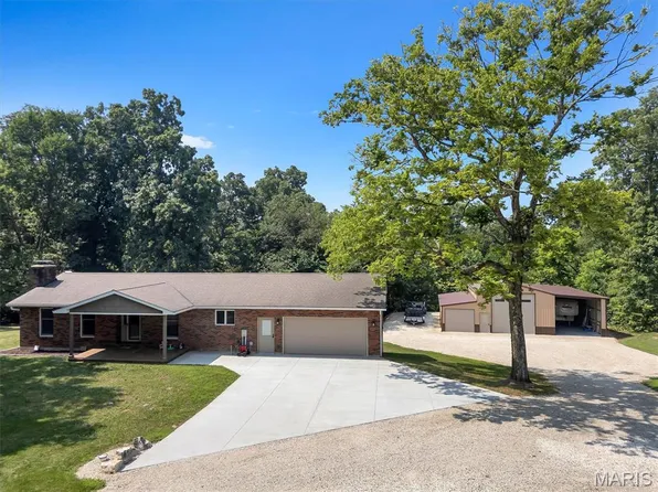 136 Samson Ln, New Haven, MO 63068