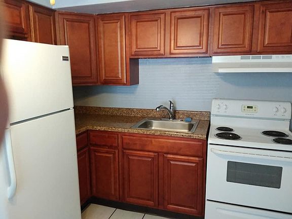 2nd image of 3446 Dahlia Pl APT A