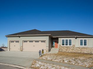 4163 Pinehurst Pl, Columbus, NE 68601