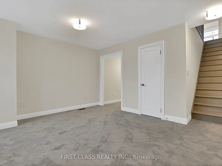 4289 Major Mackenzie Dr — Photo 15