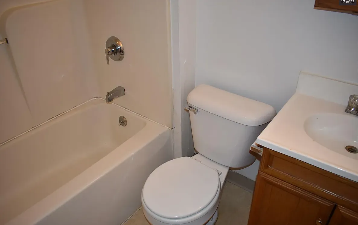 2 bed, 952 sqft, $821 — Photo 3
