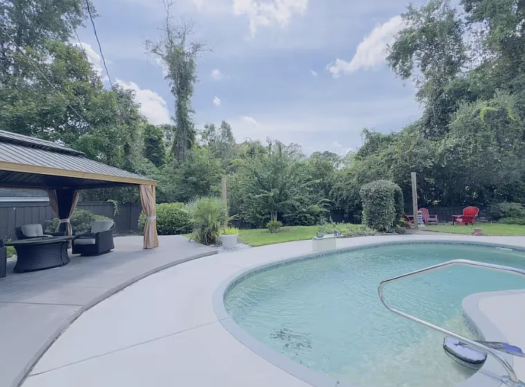 3 bed, 2800 sqft, $4,200 — Photo 4