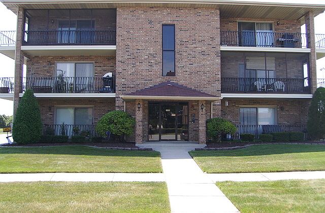 1st image of 7913 Paxton Ave APT 3E