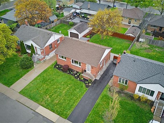 2nd image of 51 Bromley Rd